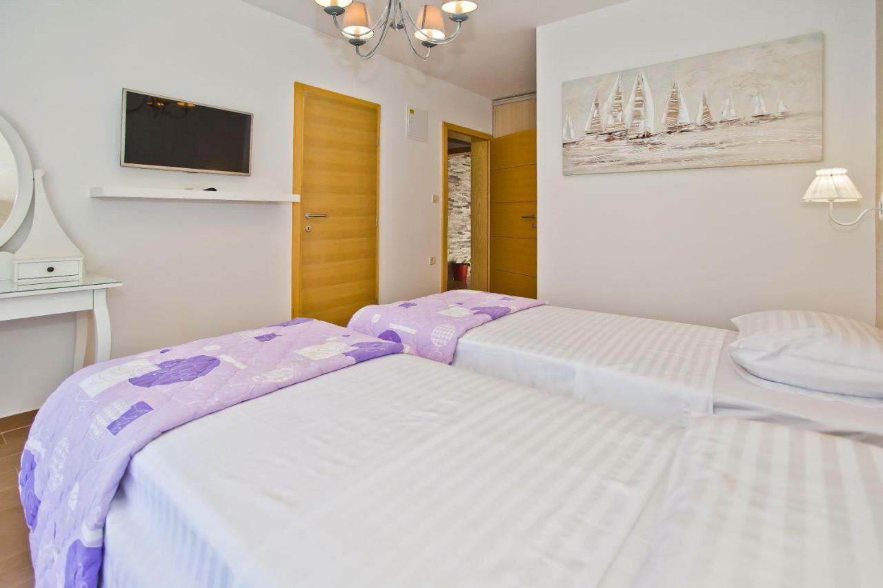 Island Hvar Seaside Villa Levanda With Beach, Pool & Seaview Hvar Town Exterior foto